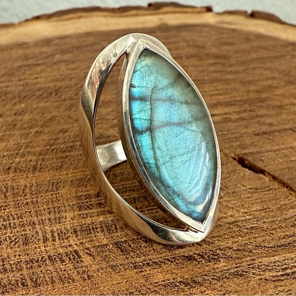 India Labradorite Gemstone and Sterling Silver Ring Size 9